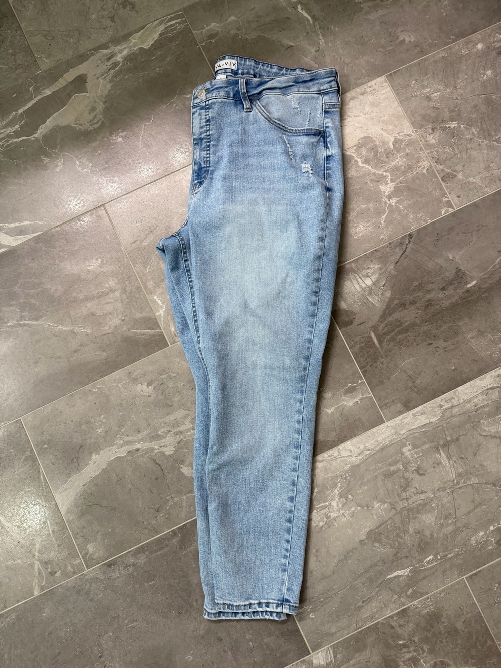 Ava & Viv Women’s Skinny Jeans